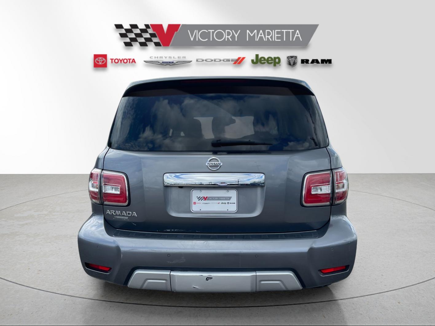 Used 2017 Gray Nissan SV image 4