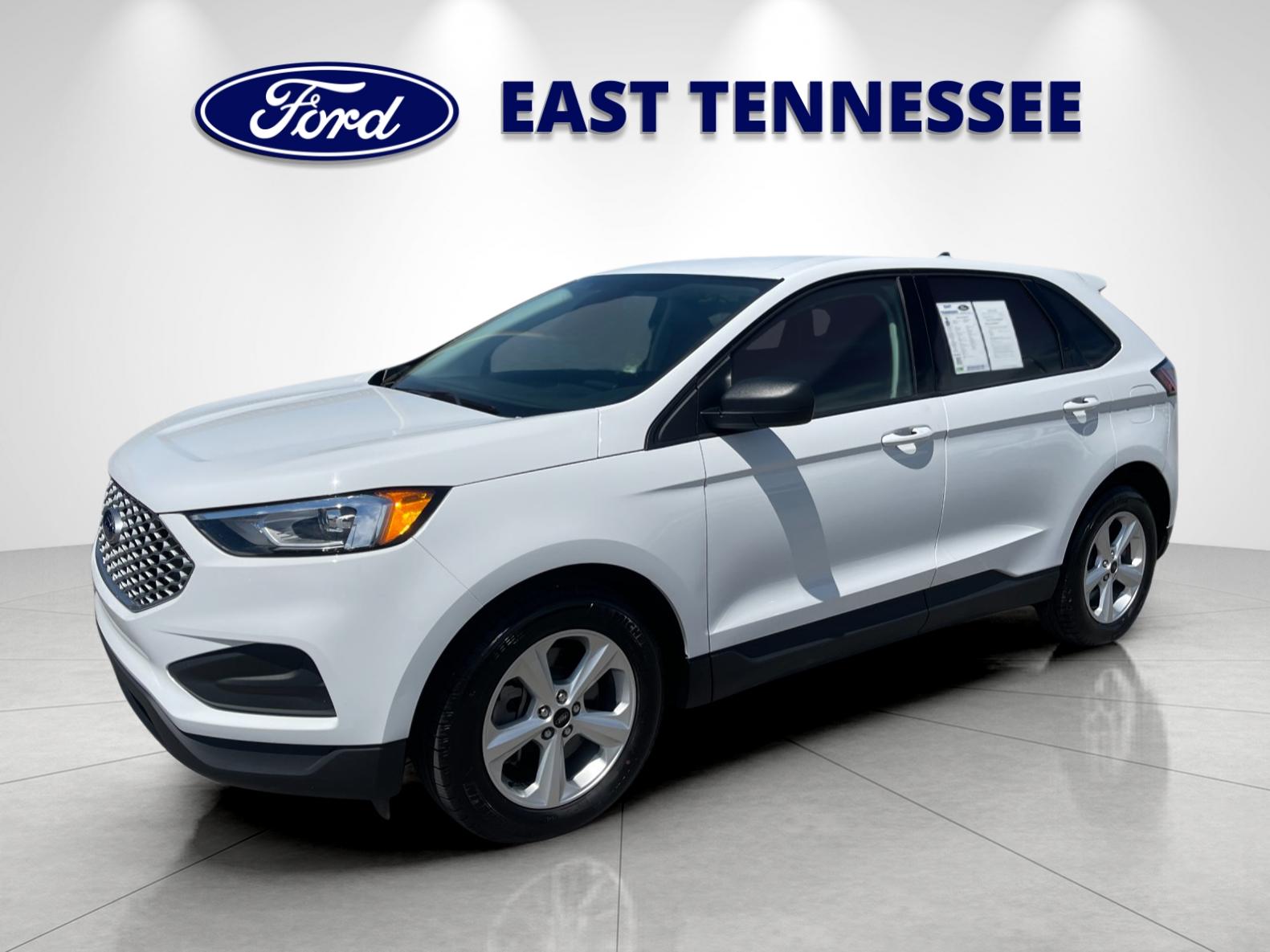 Used 2024 White Ford SE image 7