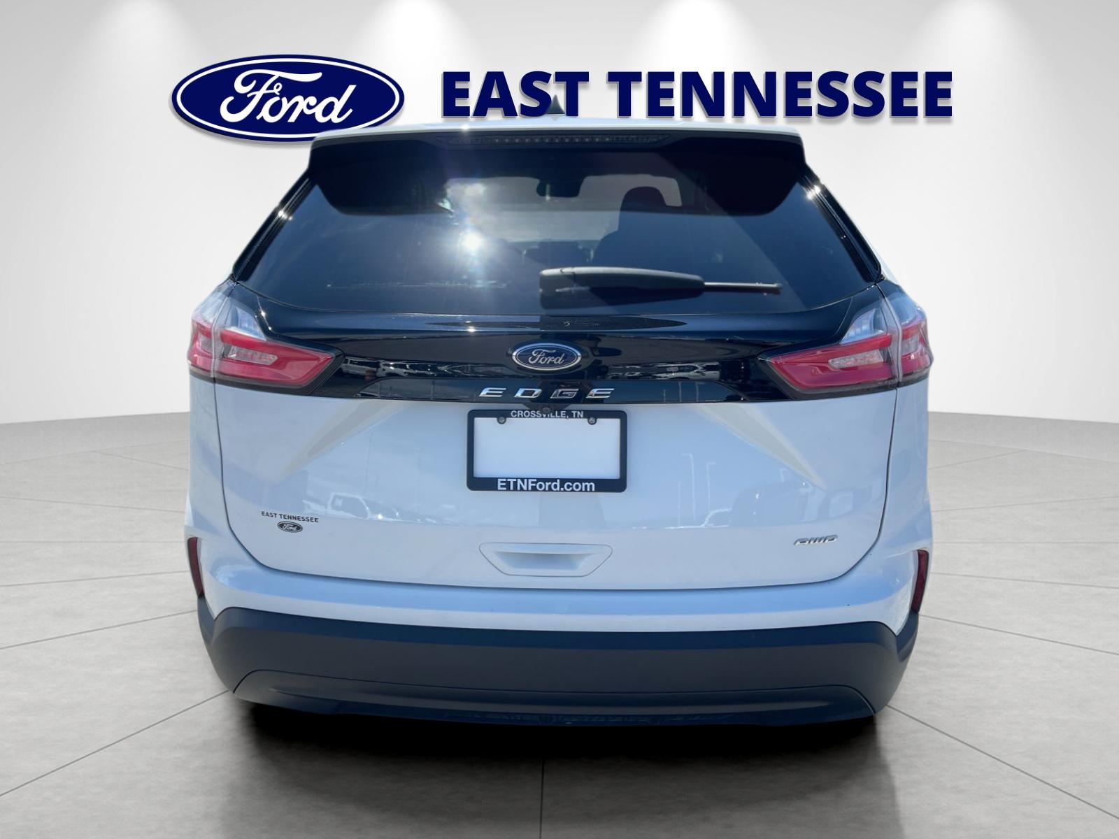 Used 2024 White Ford SE image 4
