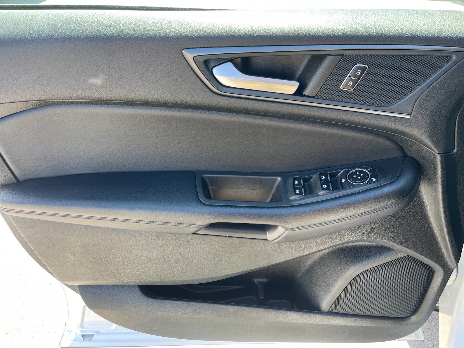 Used 2024 White Ford SE image 12