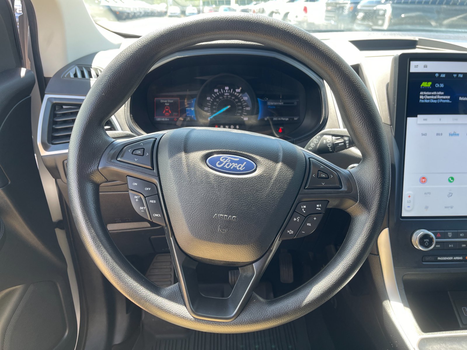 Used 2024 White Ford SE image 25