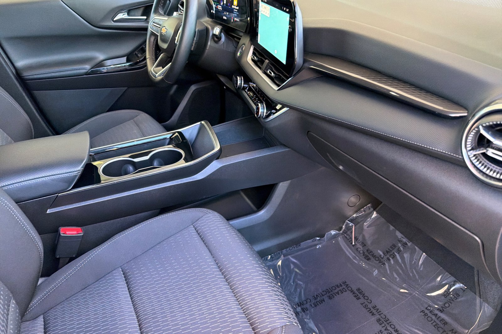 Used 2025 Lakeshore Blue Metallic Chevrolet LT image 16