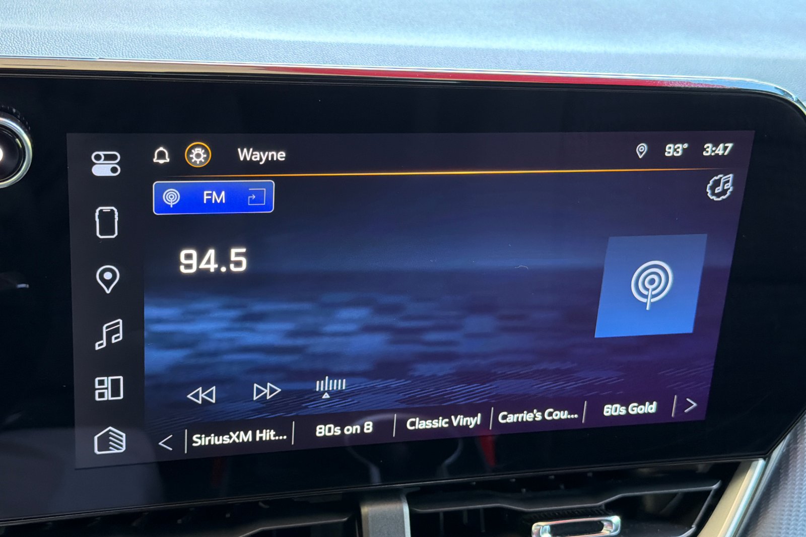 Used 2025 Lakeshore Blue Metallic Chevrolet LT image 18