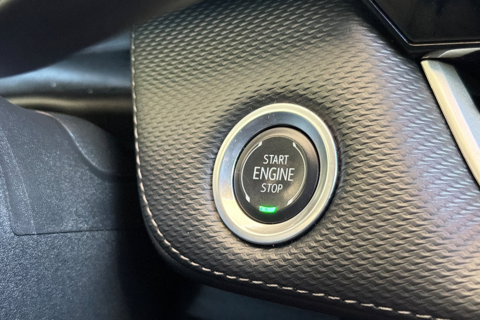 Used 2025 Lakeshore Blue Metallic Chevrolet LT image 23