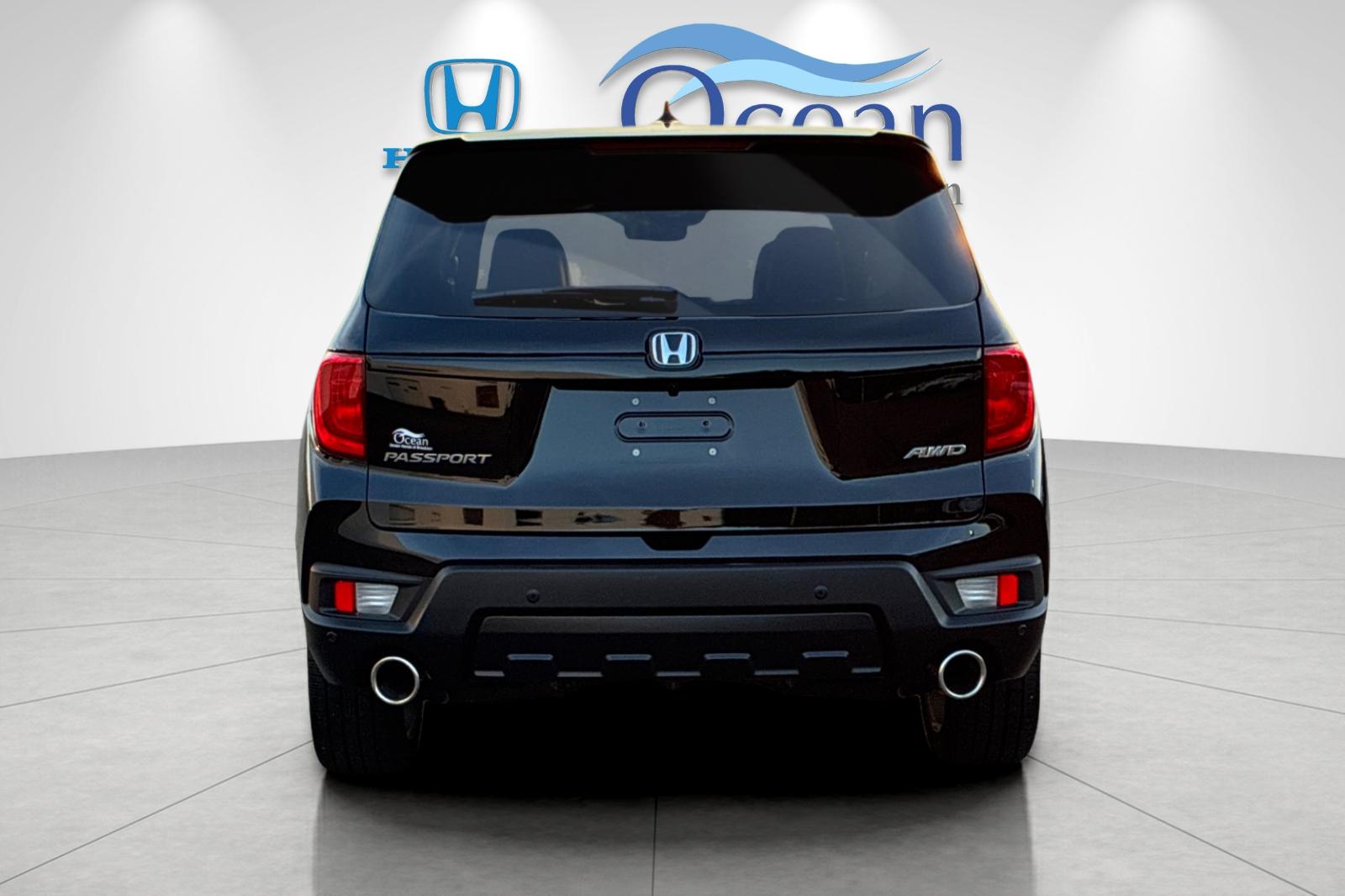 Used 2025 Crystal Black Pearl Honda EX-L image 4