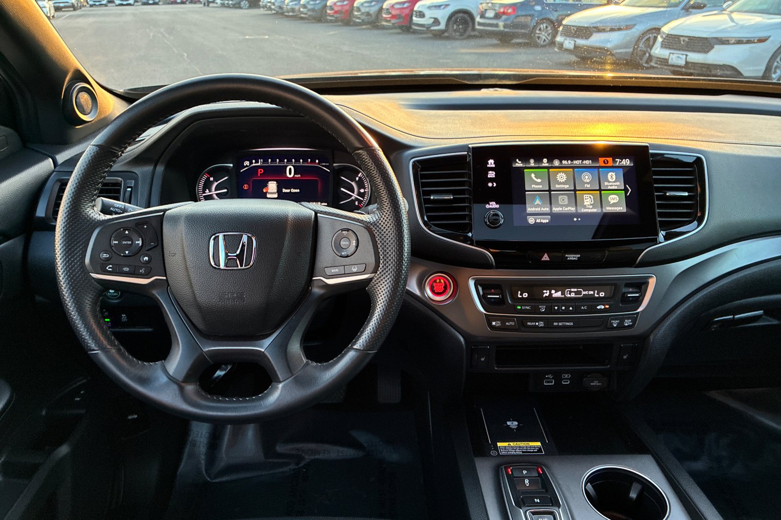 Used 2025 Crystal Black Pearl Honda EX-L image 16