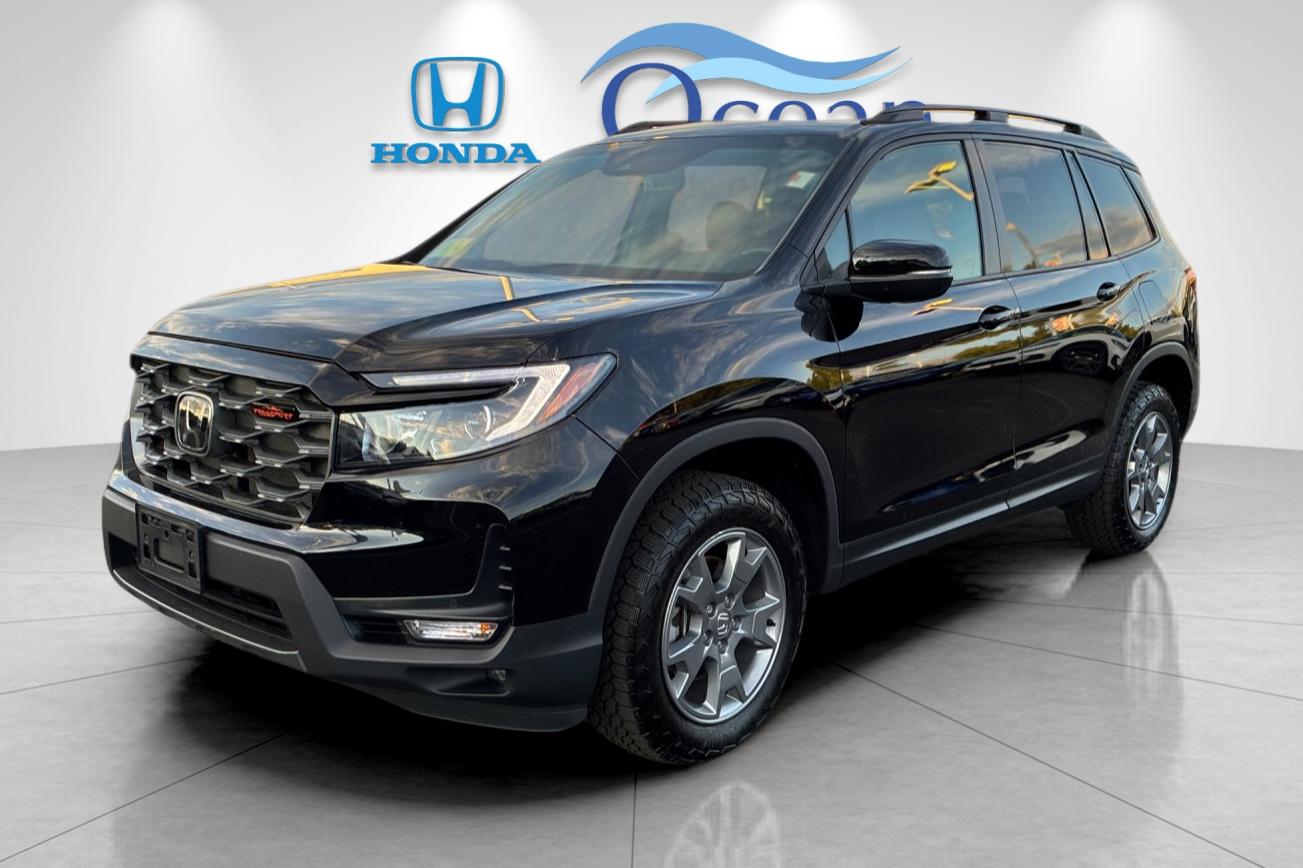 Used 2025 Crystal Black Pearl Honda TrailSport image 7