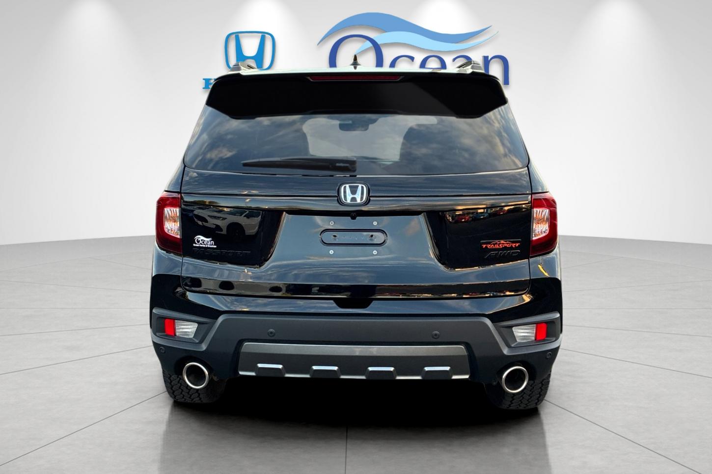 Used 2025 Crystal Black Pearl Honda TrailSport image 4