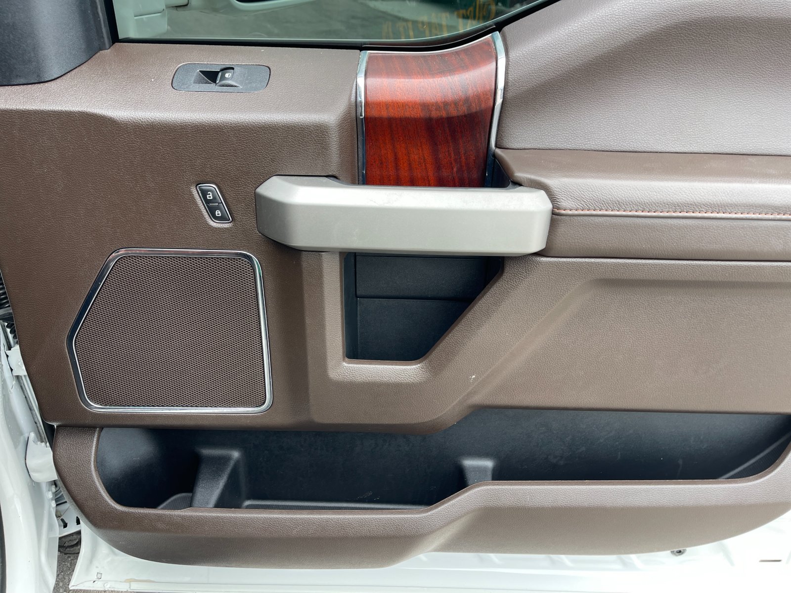 Used 2021 White Ford King Ranch image 19