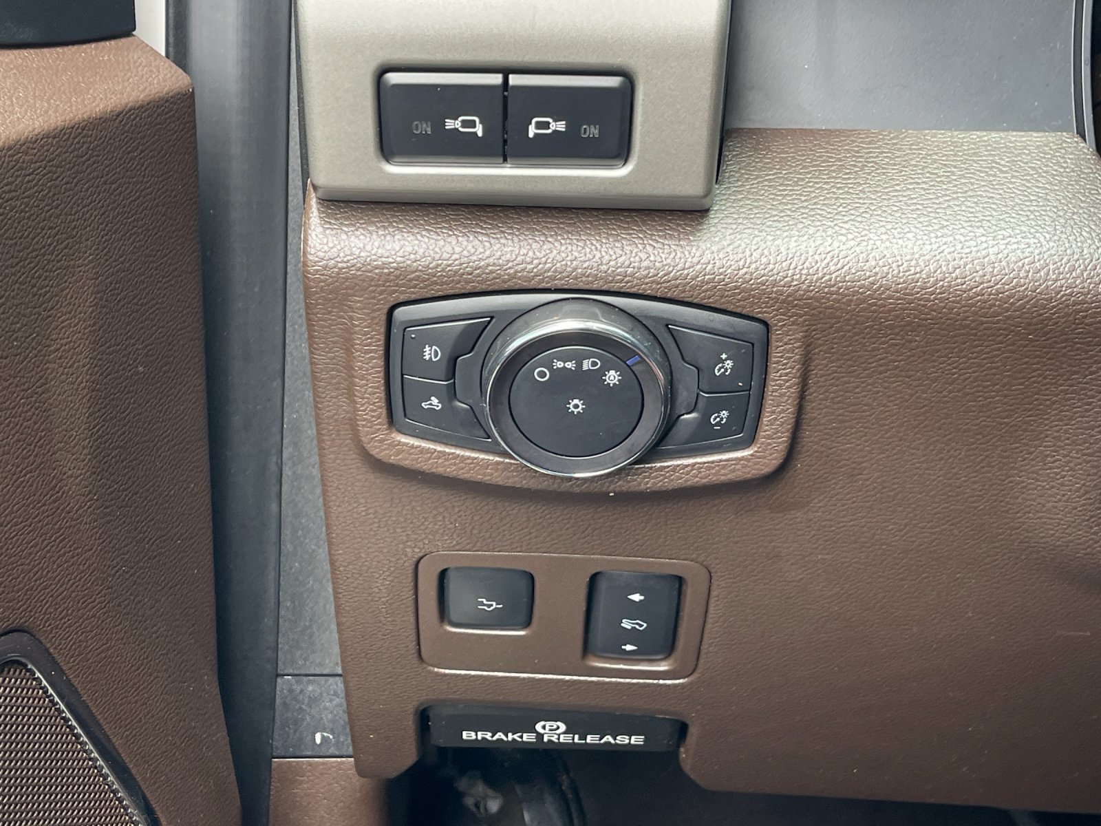Used 2021 White Ford King Ranch image 31