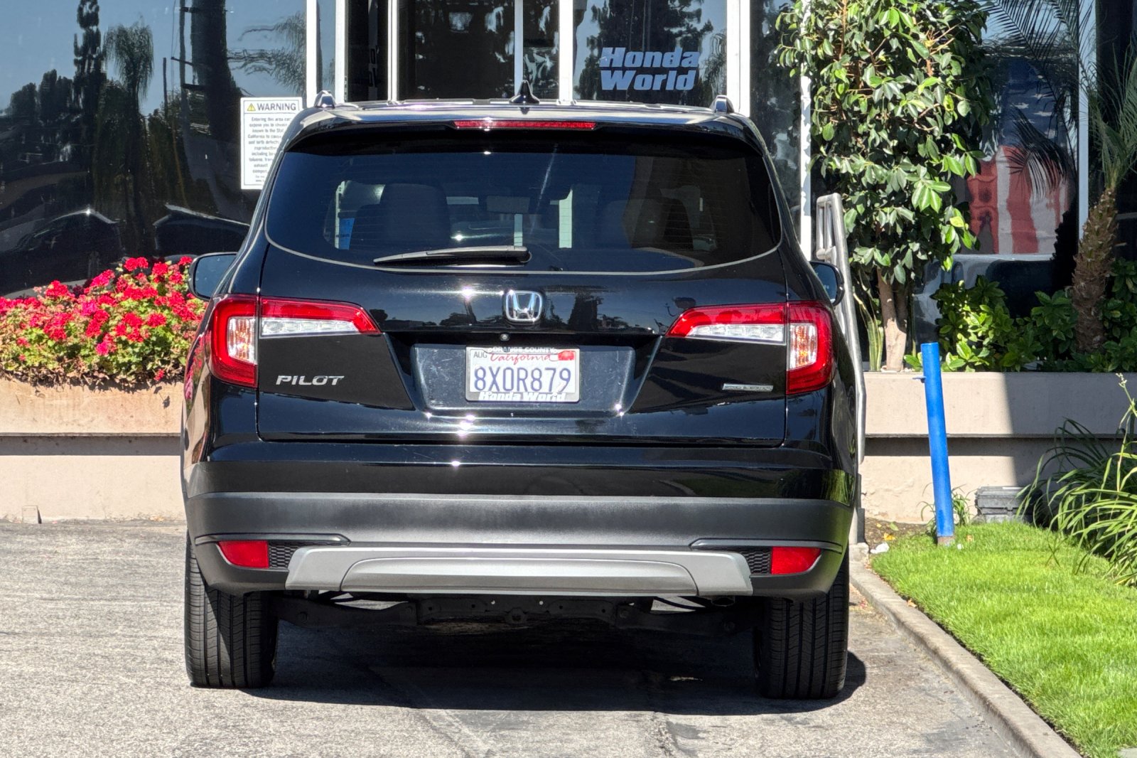 Certified Used 2021 Crystal Black Pearl Honda 2WD SE image 5