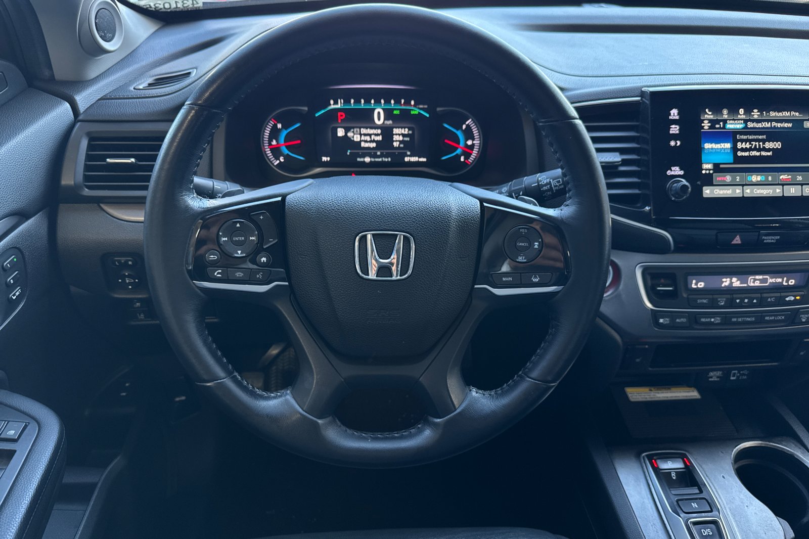 Certified Used 2021 Crystal Black Pearl Honda 2WD SE image 14