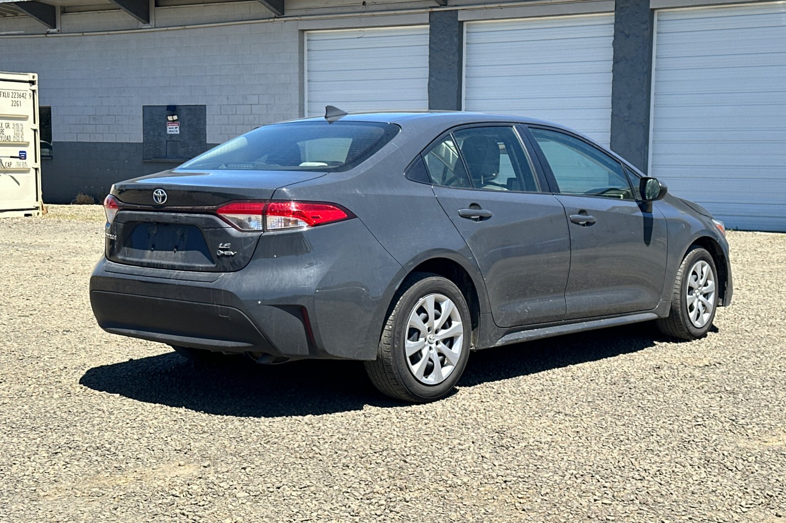 Used 2025  Toyota LE image 5