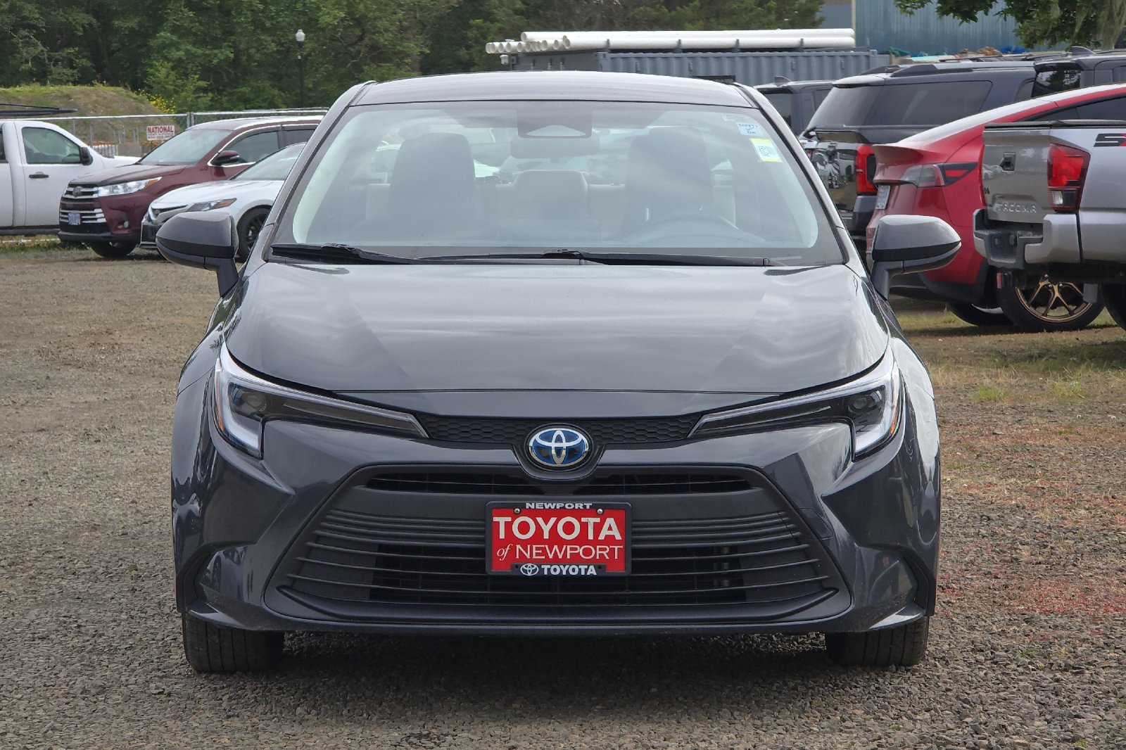 Used 2025  Toyota LE image 6