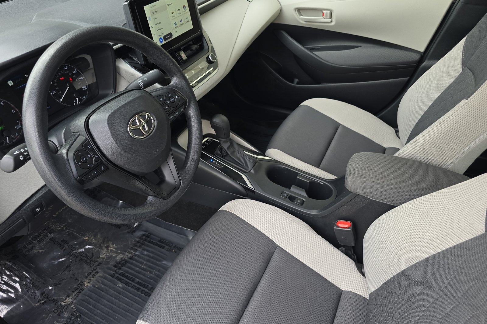 Used 2025  Toyota LE image 7