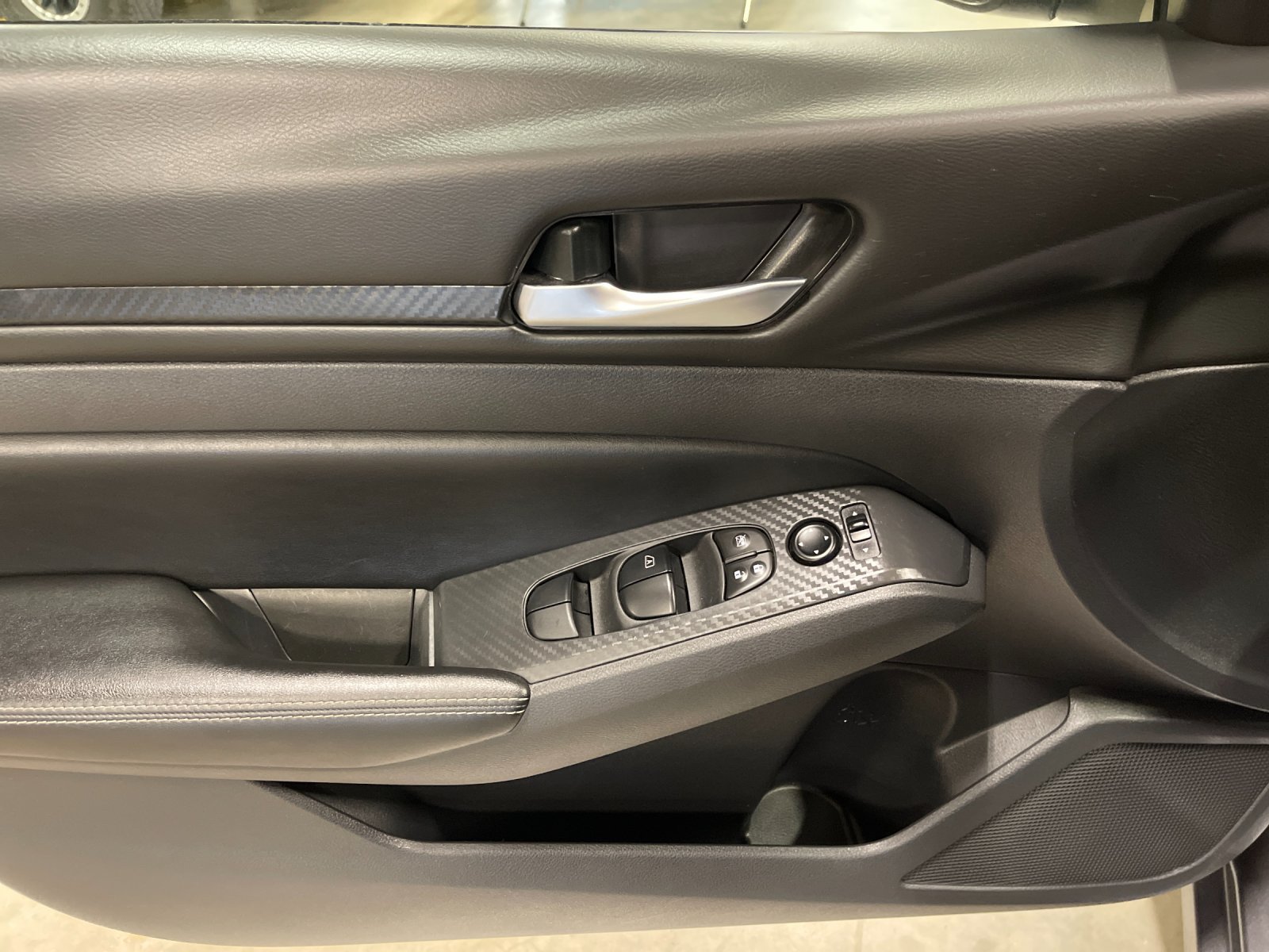 Used 2025 Gray Nissan 2.5 SV image 12