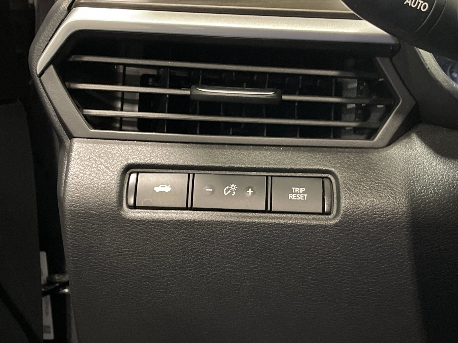 Used 2025 Gray Nissan 2.5 SV image 29