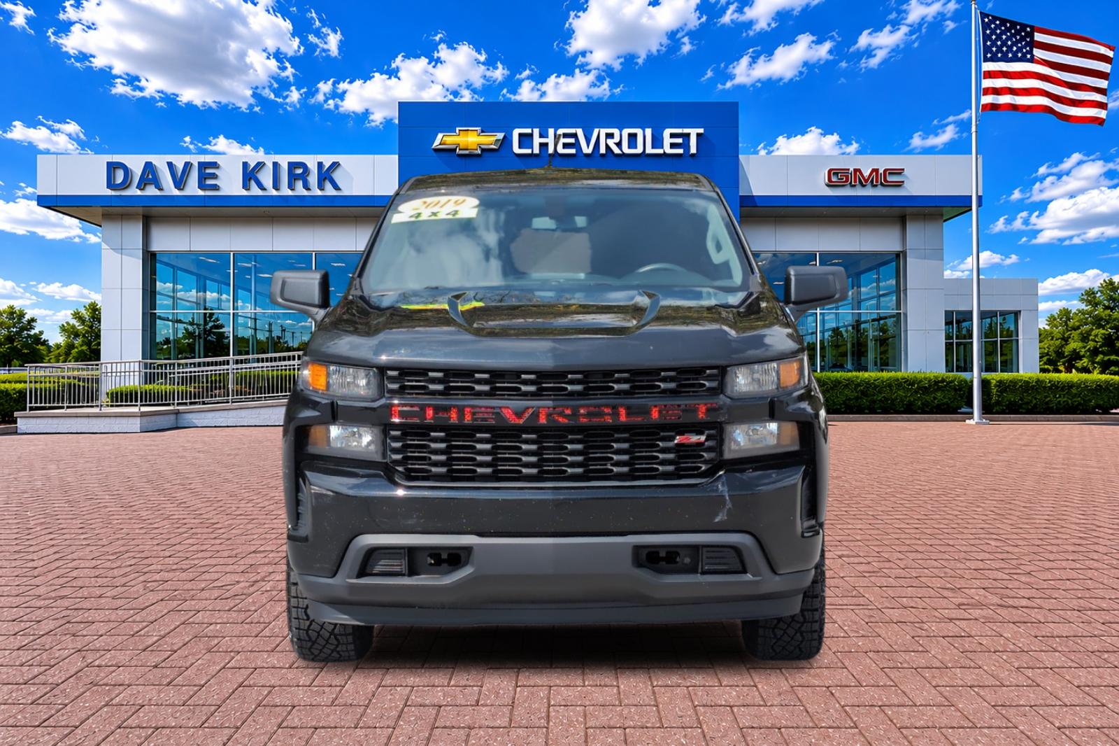 Used 2019 Black Chevrolet Custom Trail Boss image 8