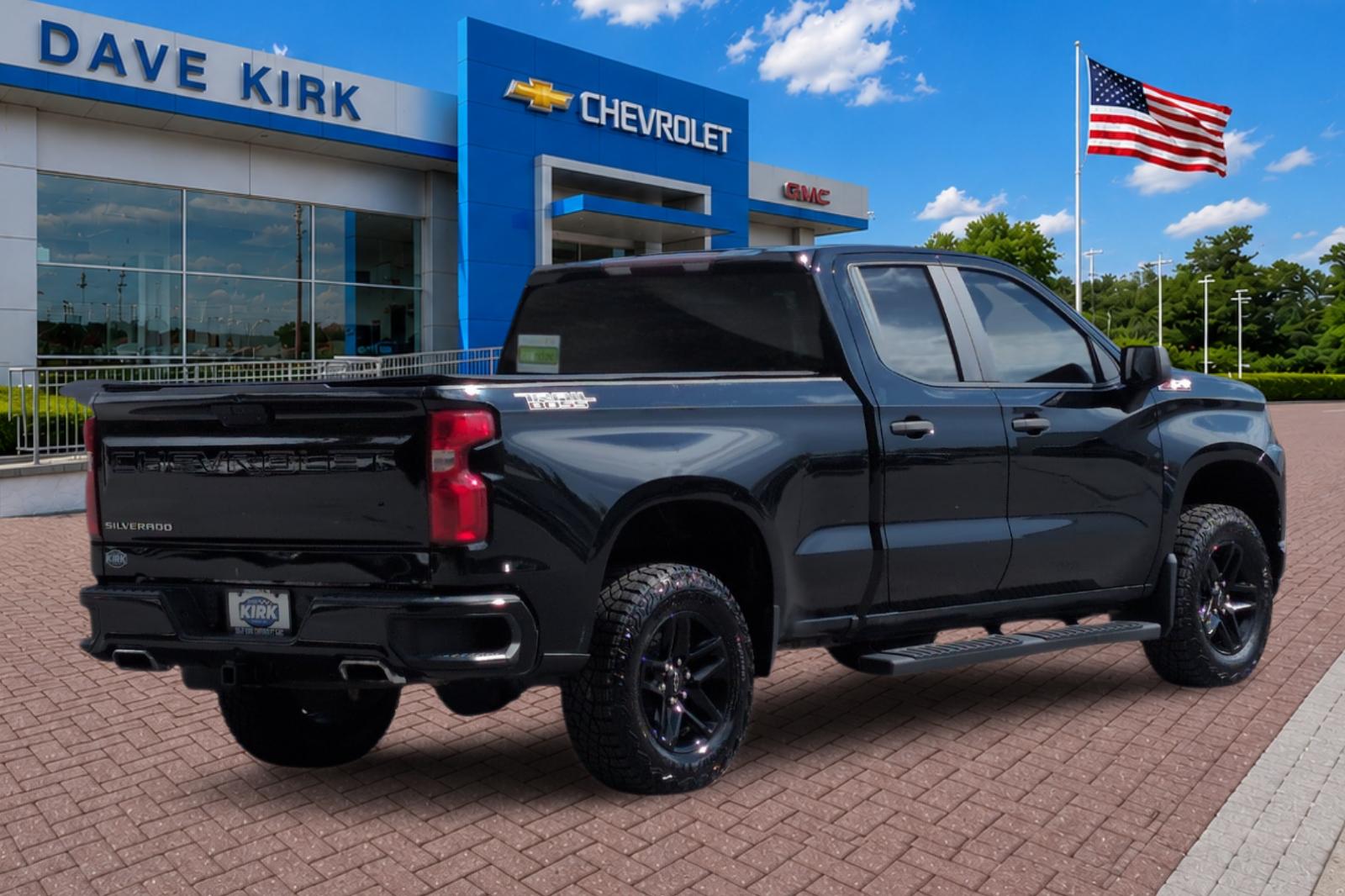 Used 2019 Black Chevrolet Custom Trail Boss image 3