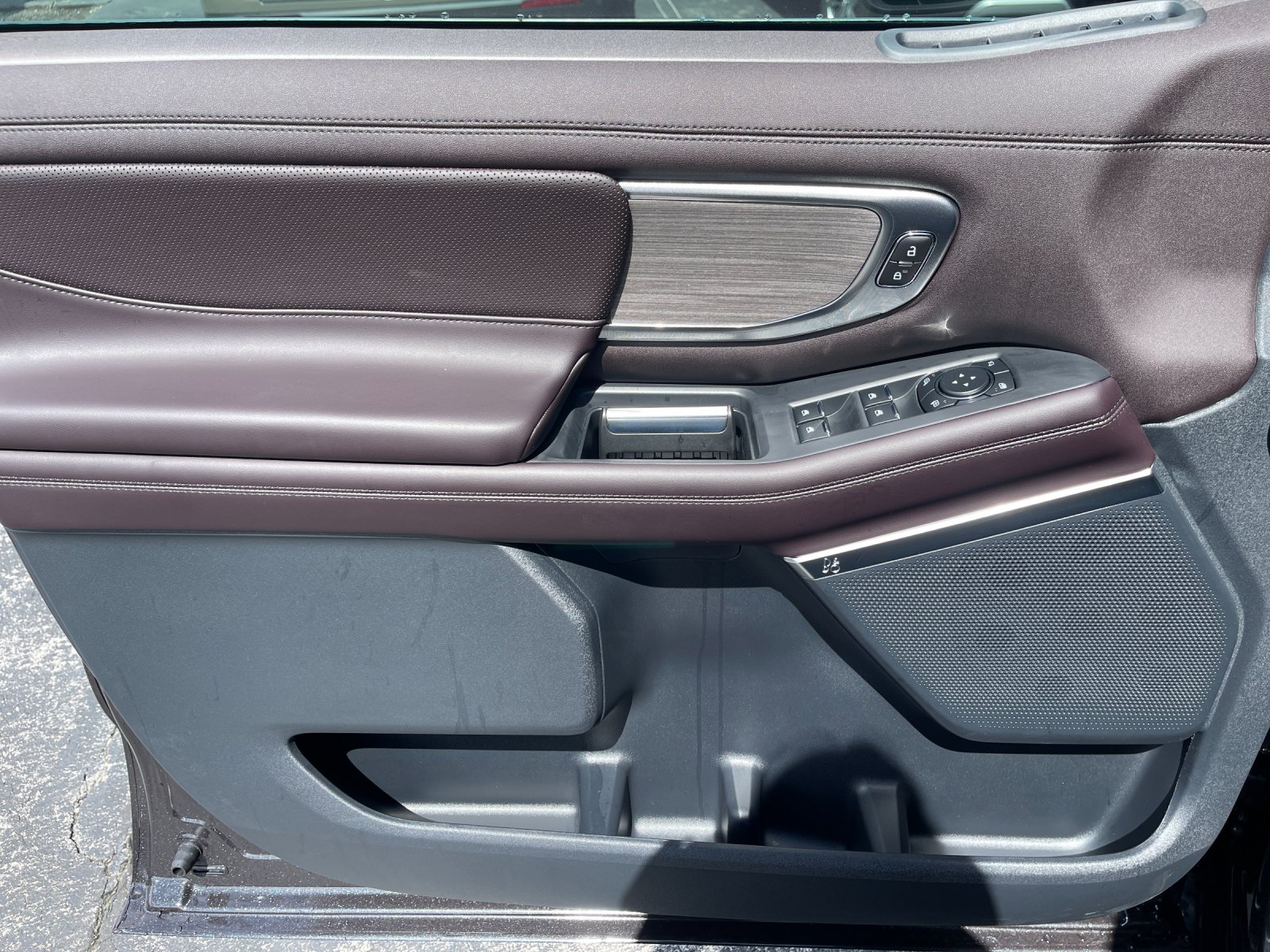 New 2026 Gray Ford Platinum image 11