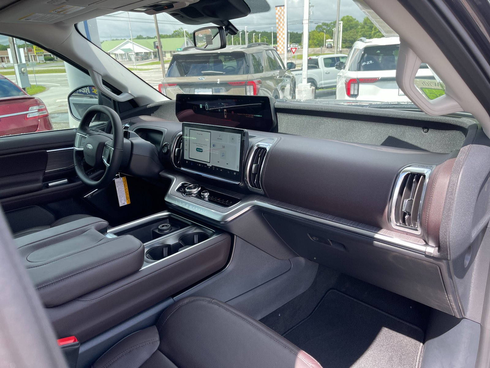New 2026 Gray Ford Platinum image 18