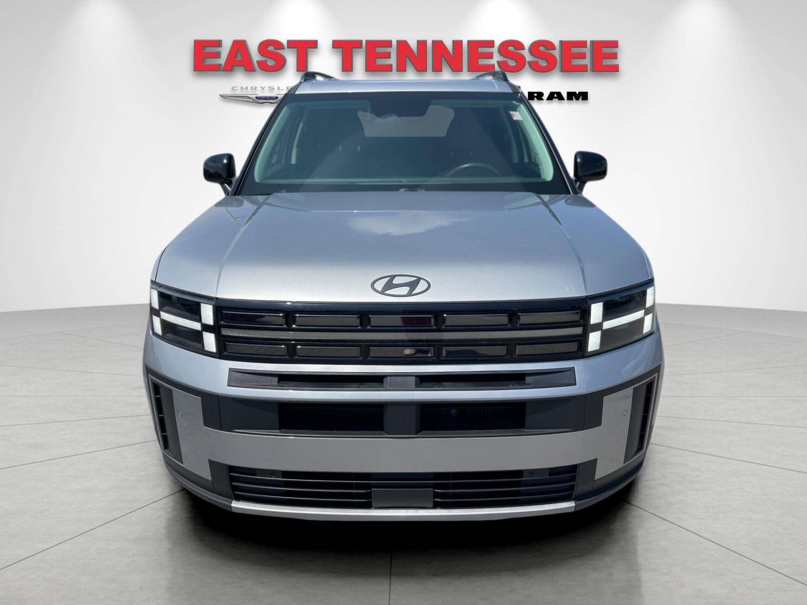 Used 2024 Silver Hyundai XRT image 9