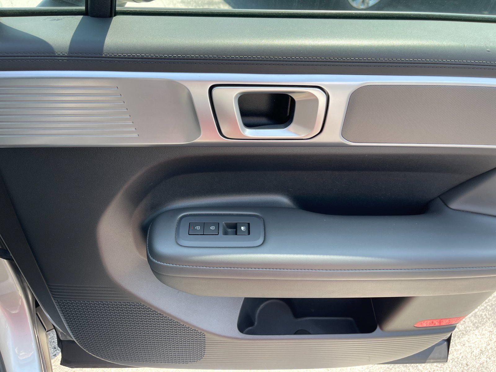 Used 2024 Silver Hyundai XRT image 20