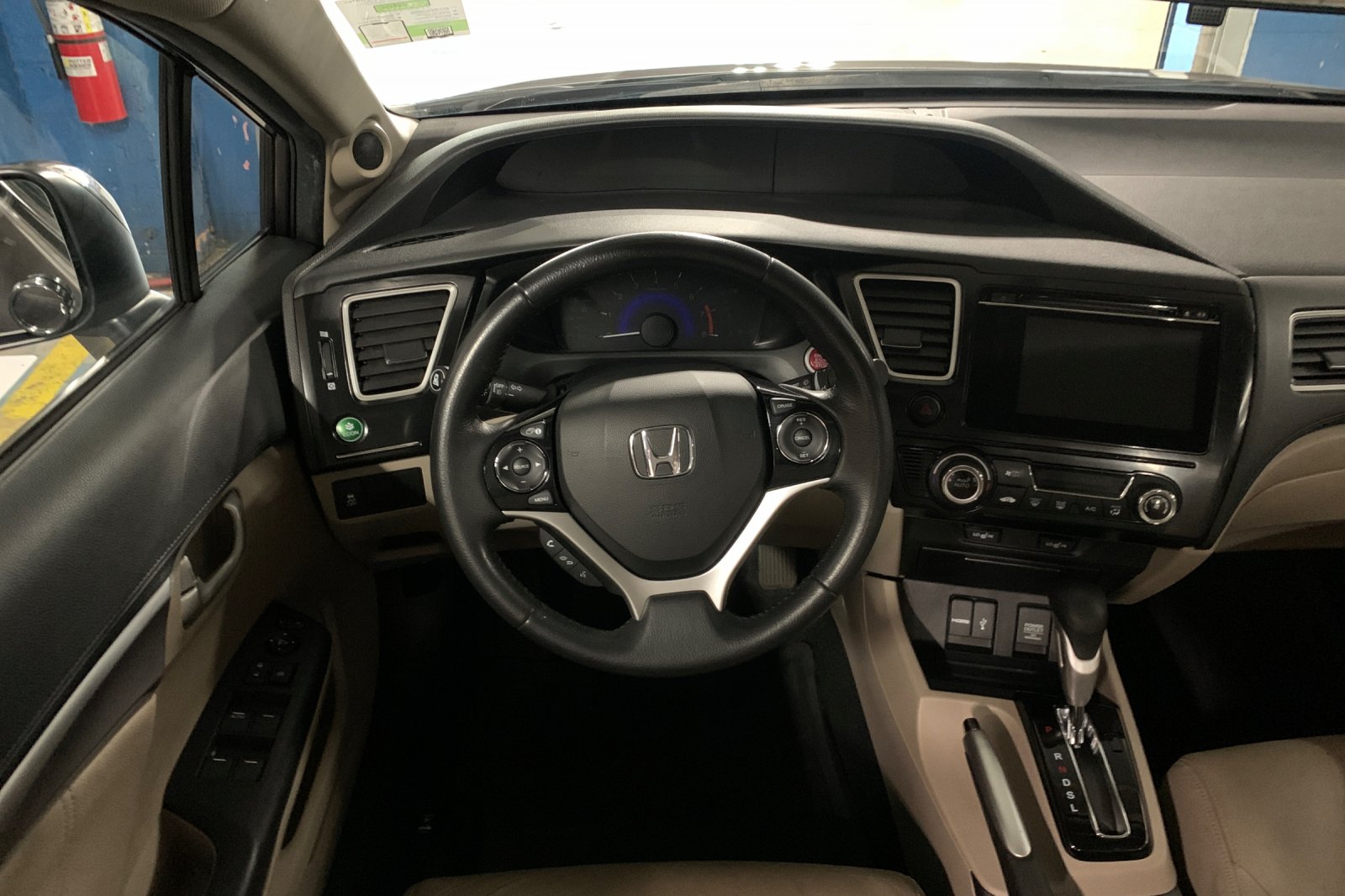 Used 2014 Gray Honda EX-L image 16