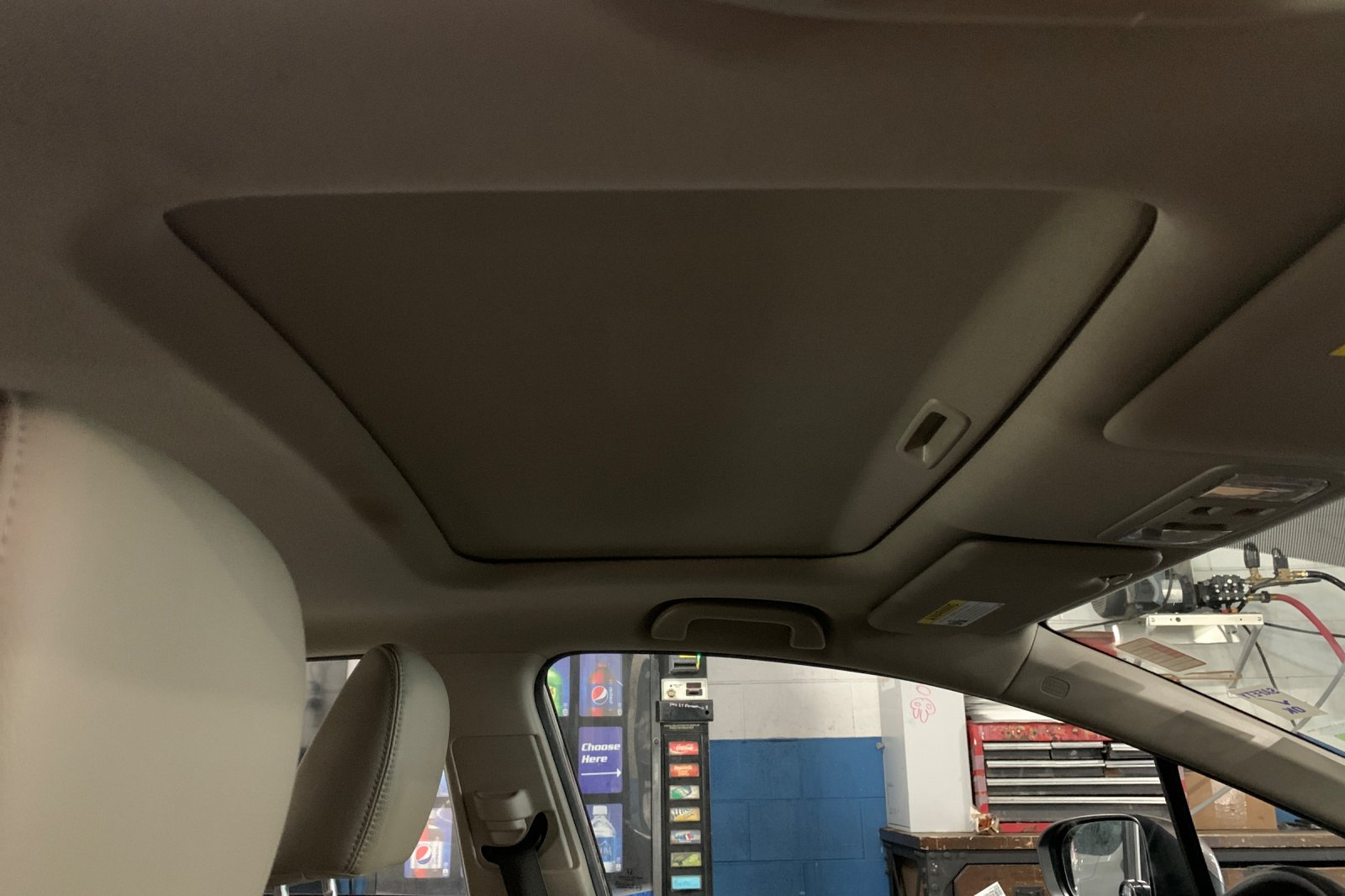 Used 2014 Gray Honda EX-L image 18