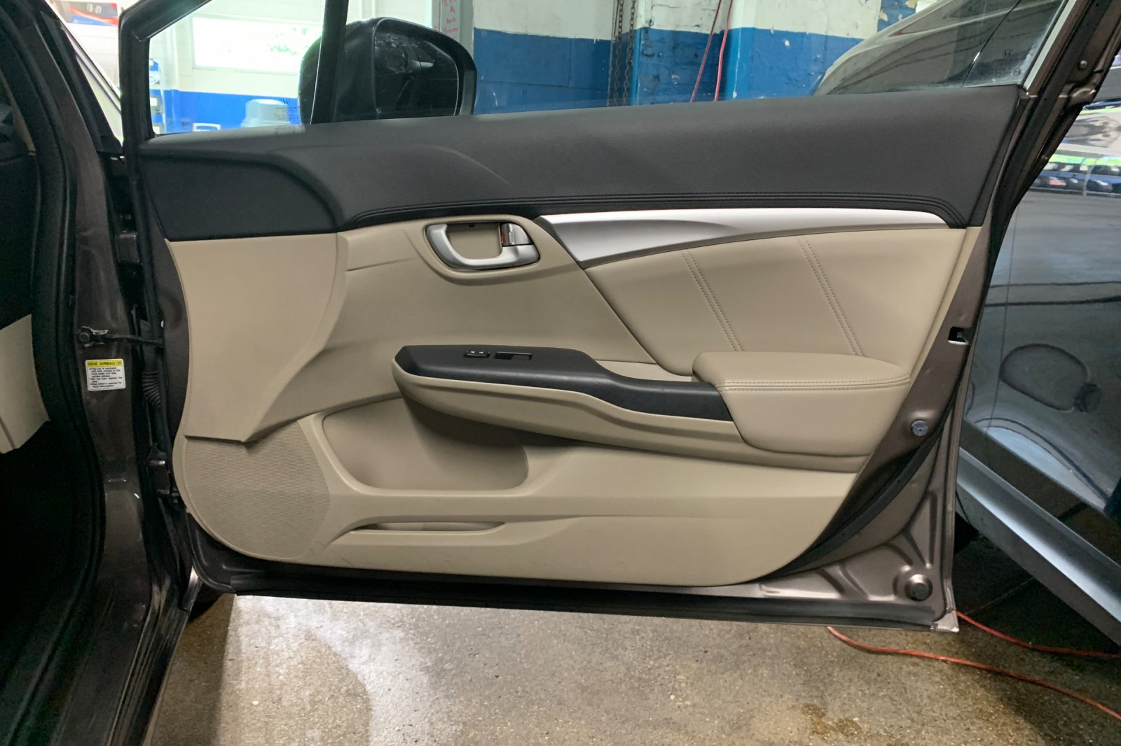 Used 2014 Gray Honda EX-L image 19