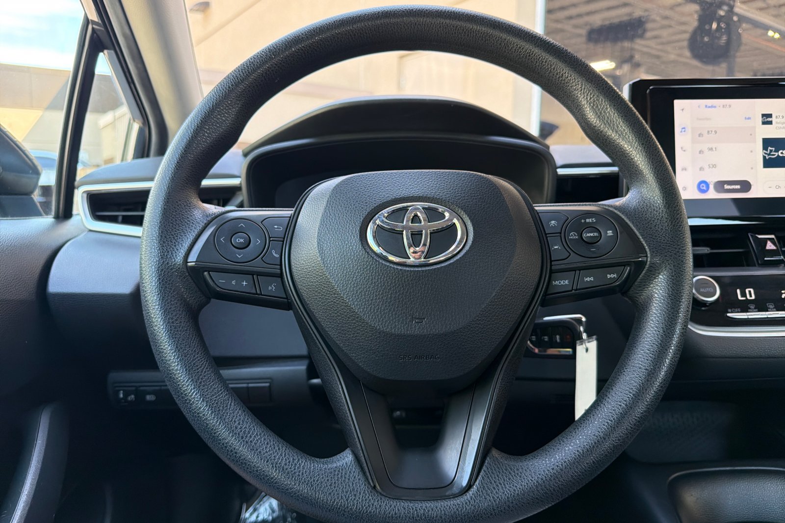 Used 2024  Toyota LE image 18