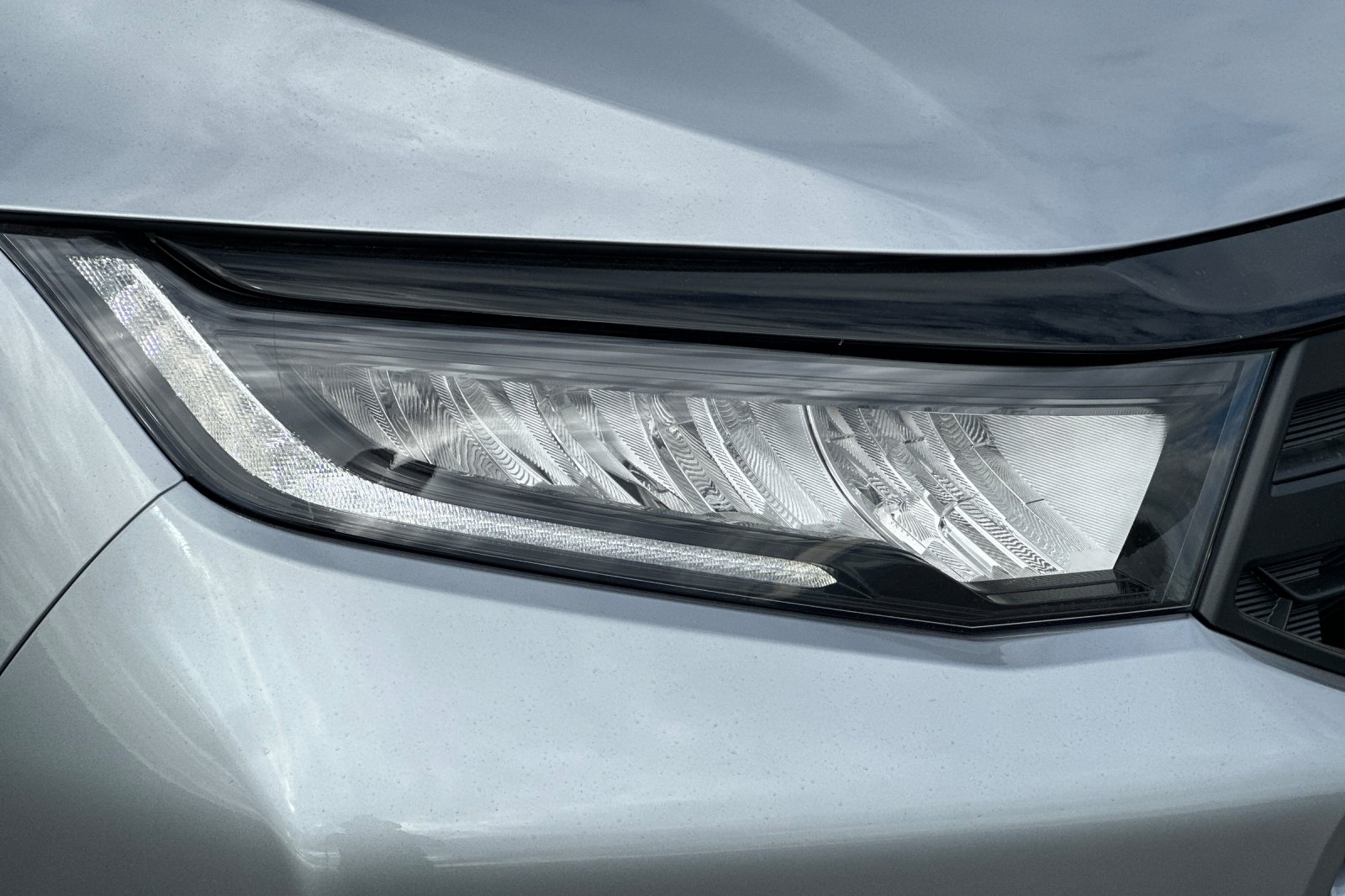 New 2026 Platinum White Pearl Honda EX-L image 31