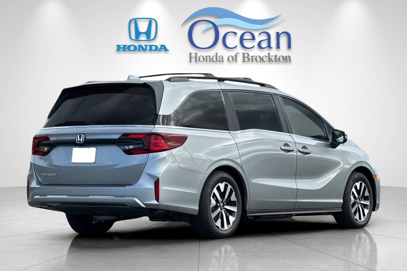 New 2026 Platinum White Pearl Honda EX-L image 5