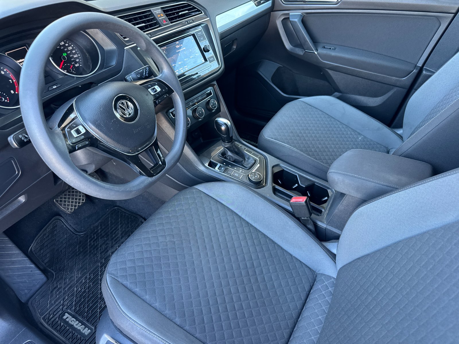 Used 2018 Black Volkswagen 2.0T S image 9
