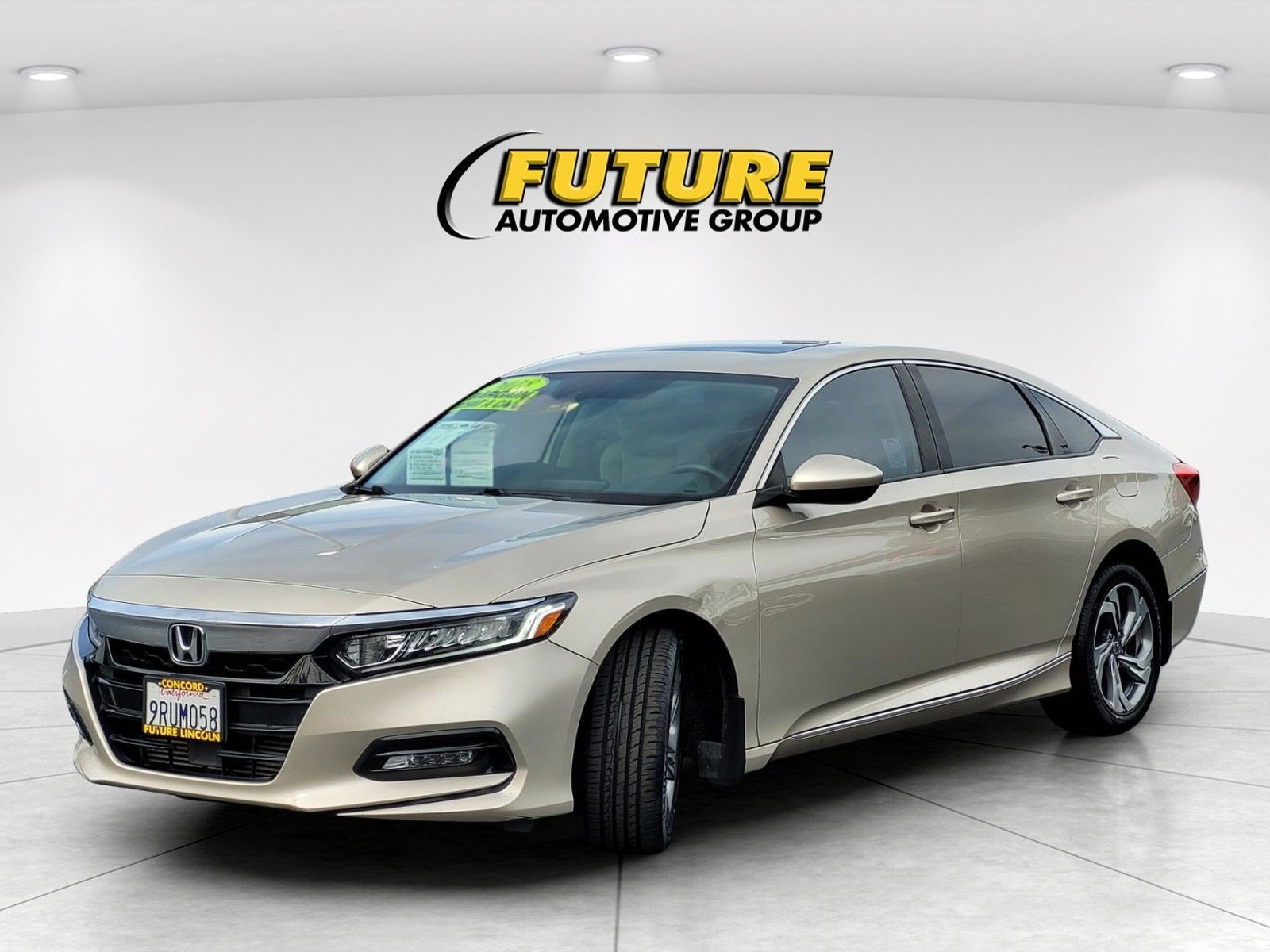 Used 2018 Gold Honda EX image 3
