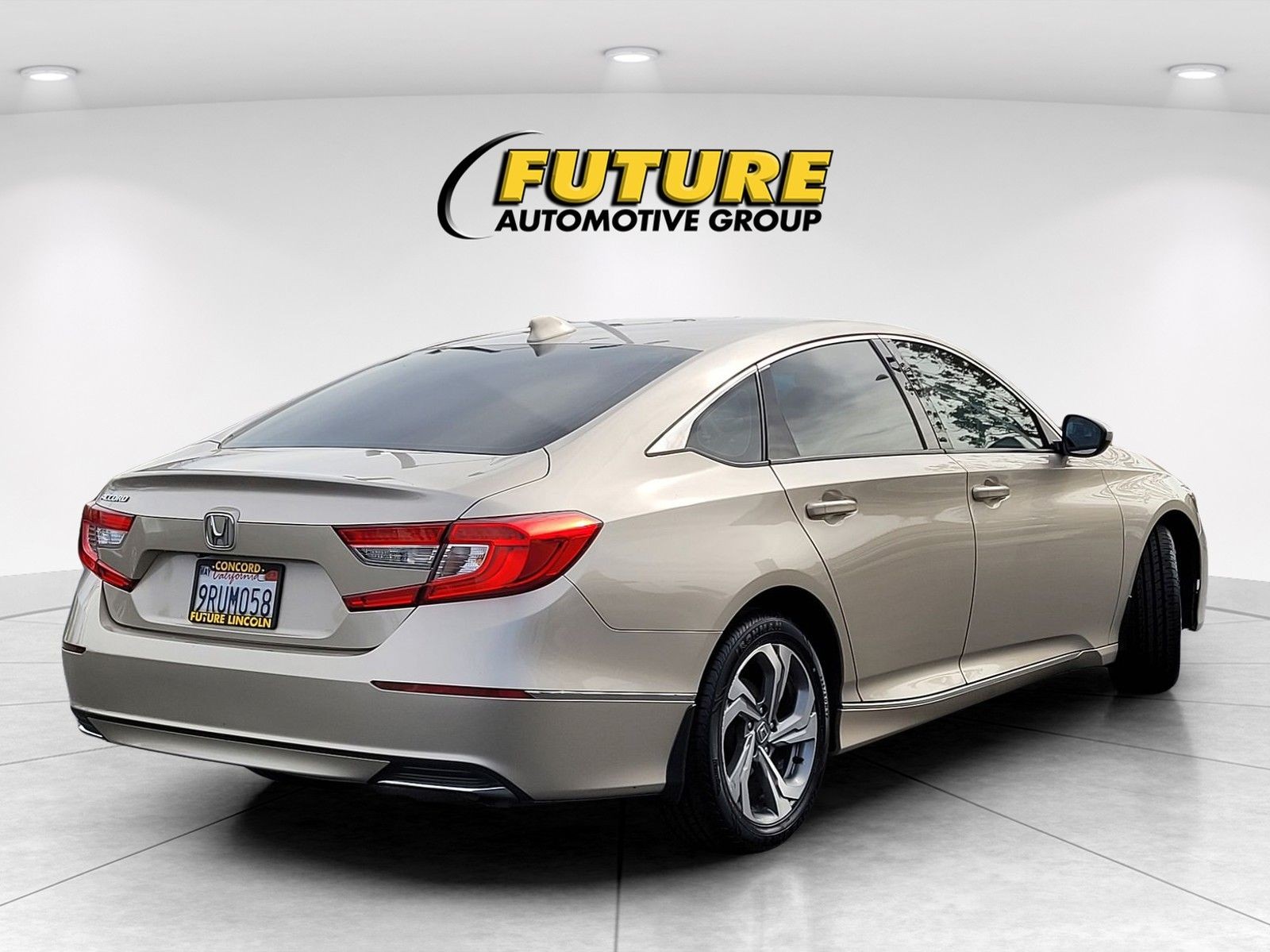 Used 2018 Gold Honda EX image 7