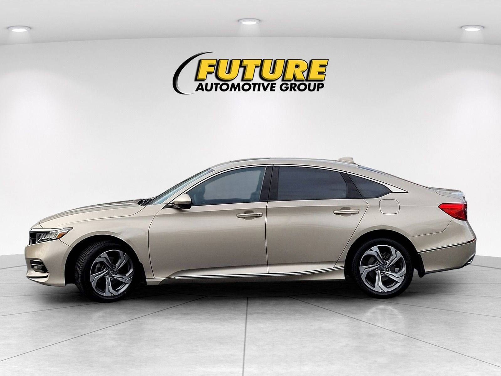 Used 2018 Gold Honda EX image 8