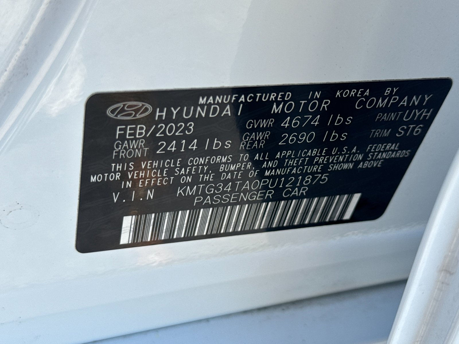 Used 2023 White Genesis 2.0T image 27