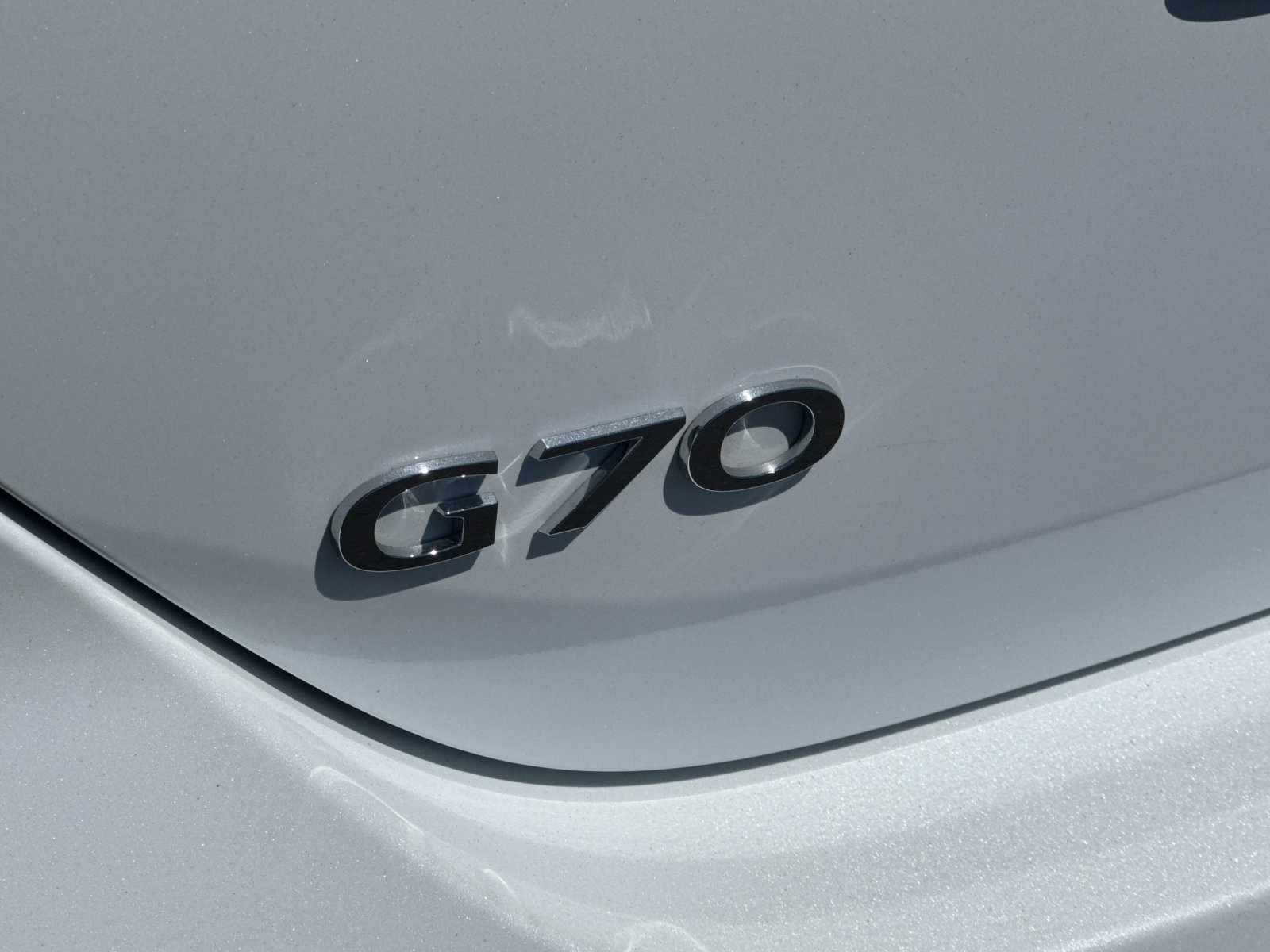 Used 2023 White Genesis 2.0T image 25