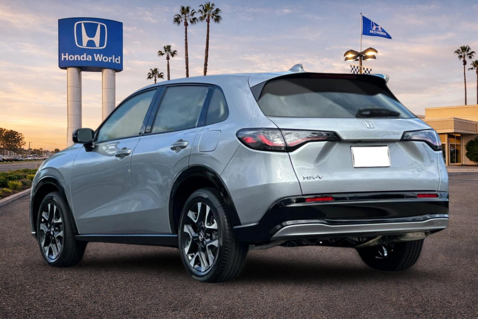 New 2027 Solar Silver Metallic Honda EX-L image 6