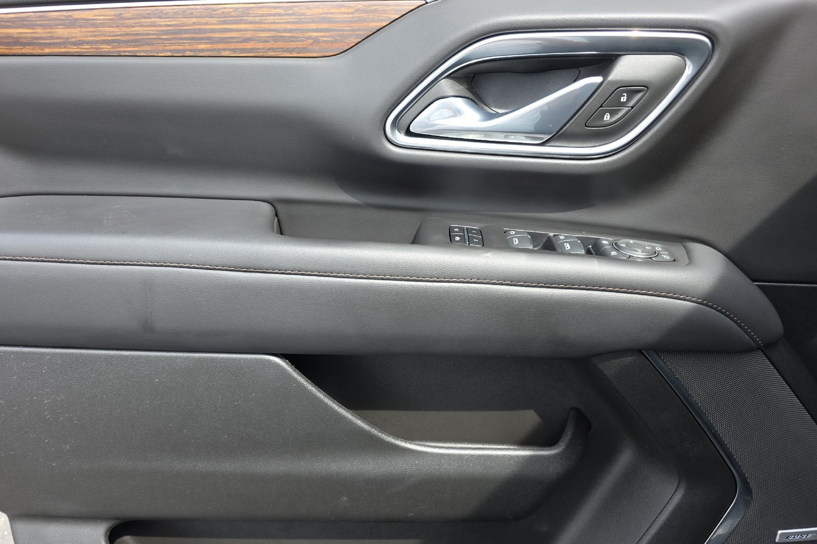 Used 2024 Black Chevrolet High Country image 11