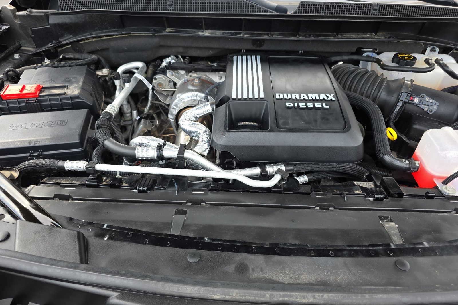 Used 2024 Black Chevrolet High Country image 35