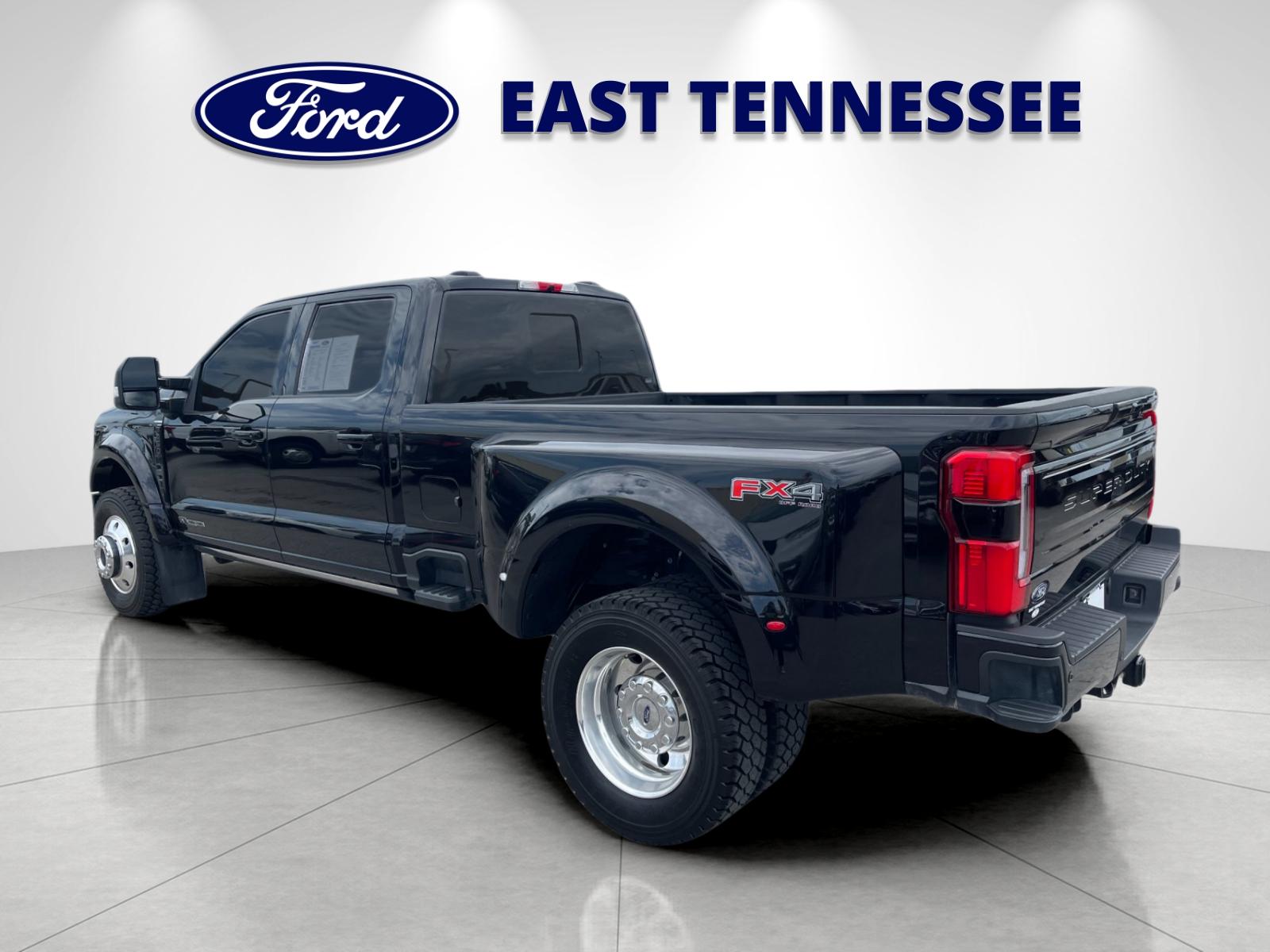 Used 2025 Black Ford Platinum image 5
