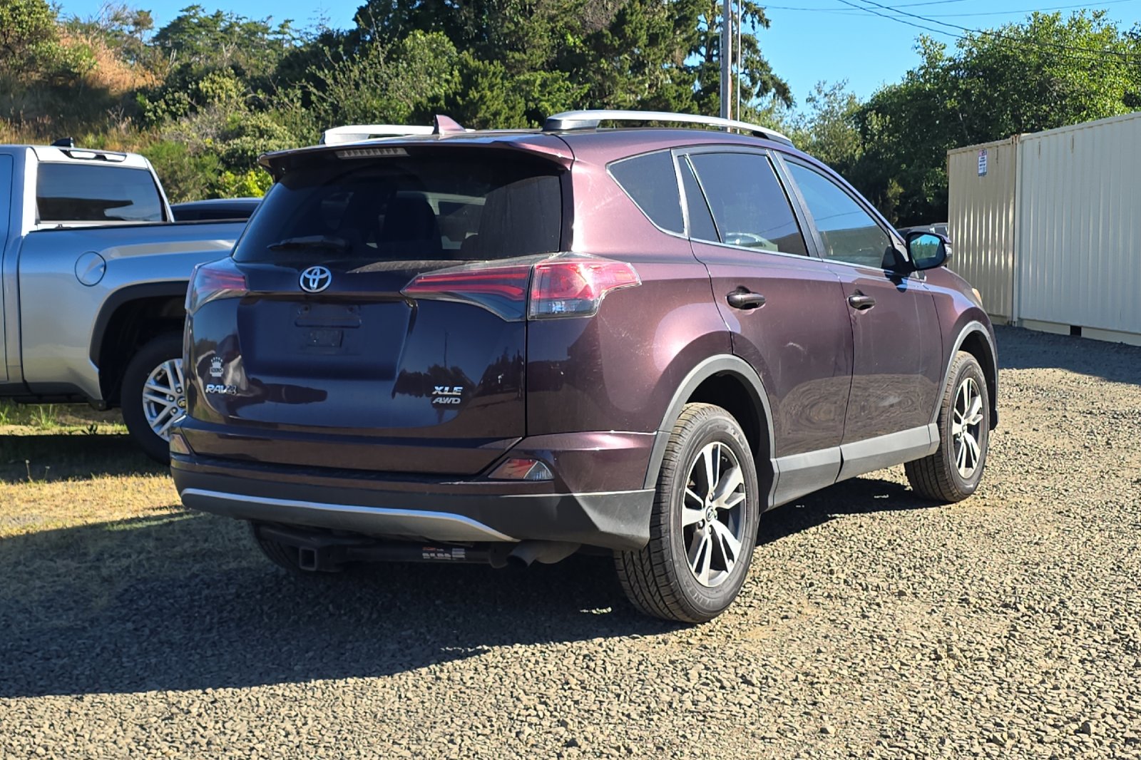 Used 2017 Black Toyota XLE image 5