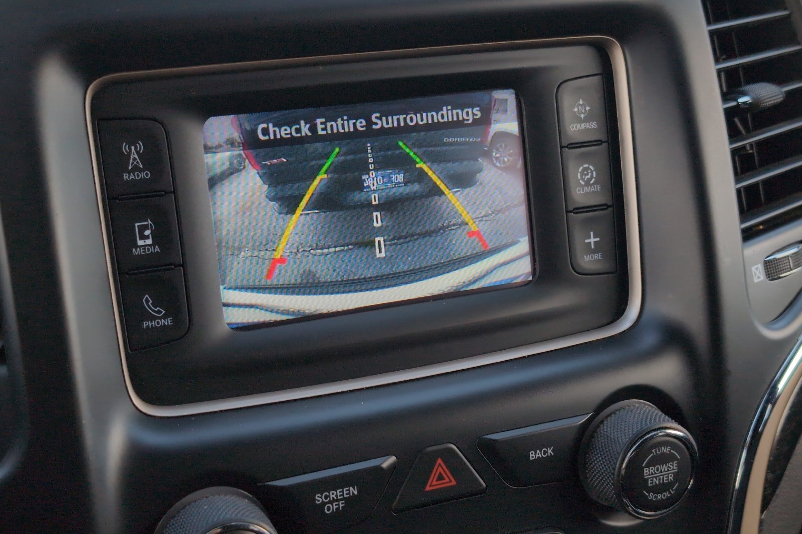 Used 2014 White Jeep Laredo image 21