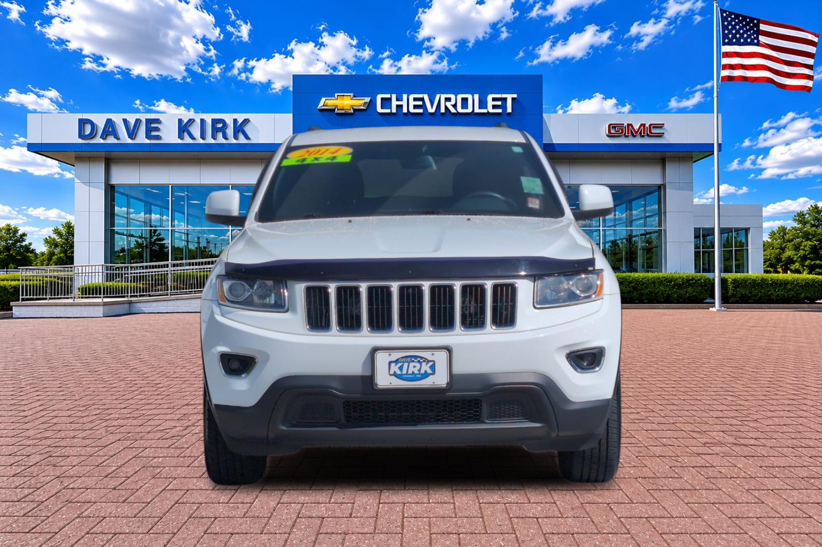 Used 2014 White Jeep Laredo image 8