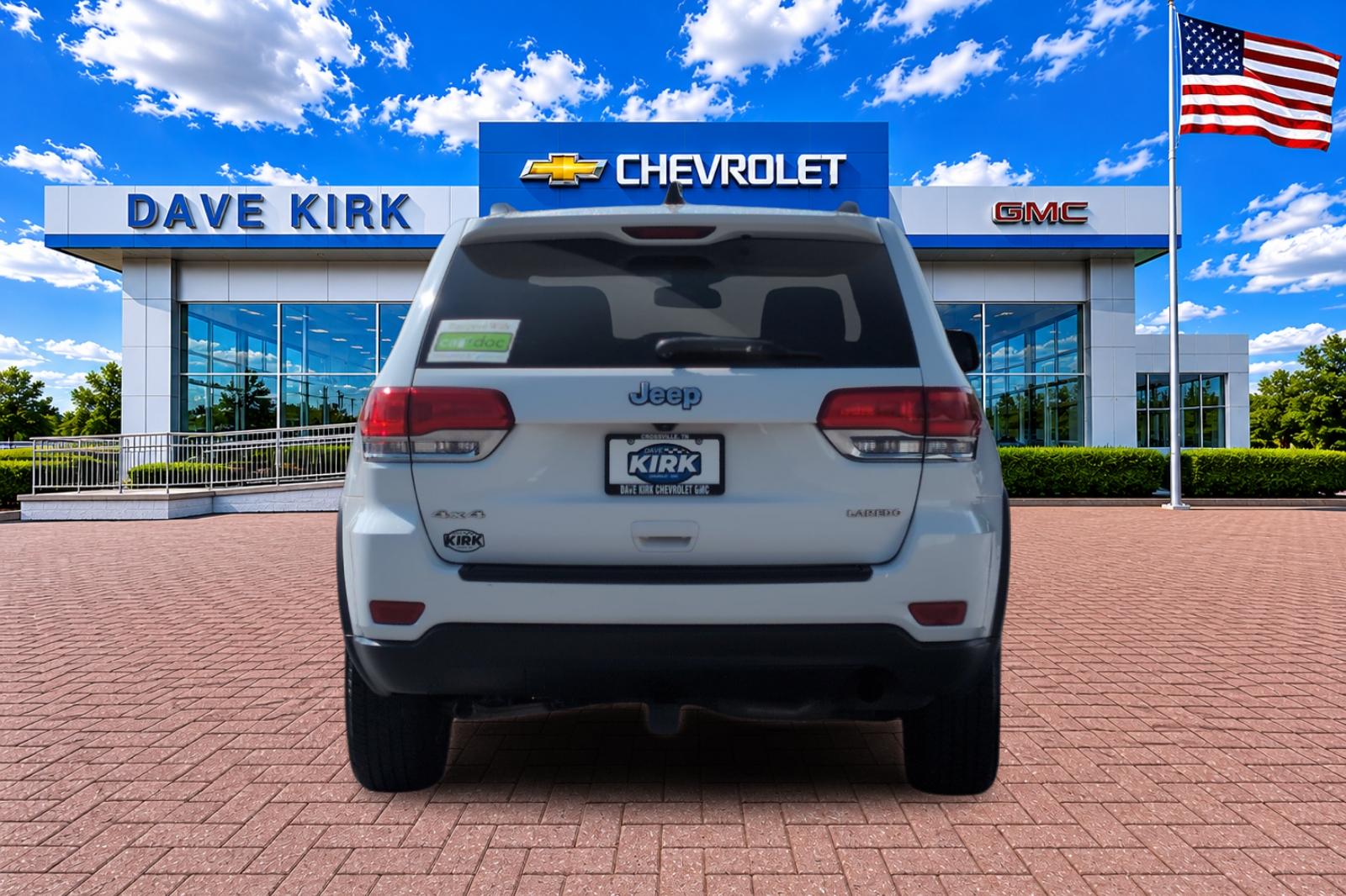 Used 2014 White Jeep Laredo image 4