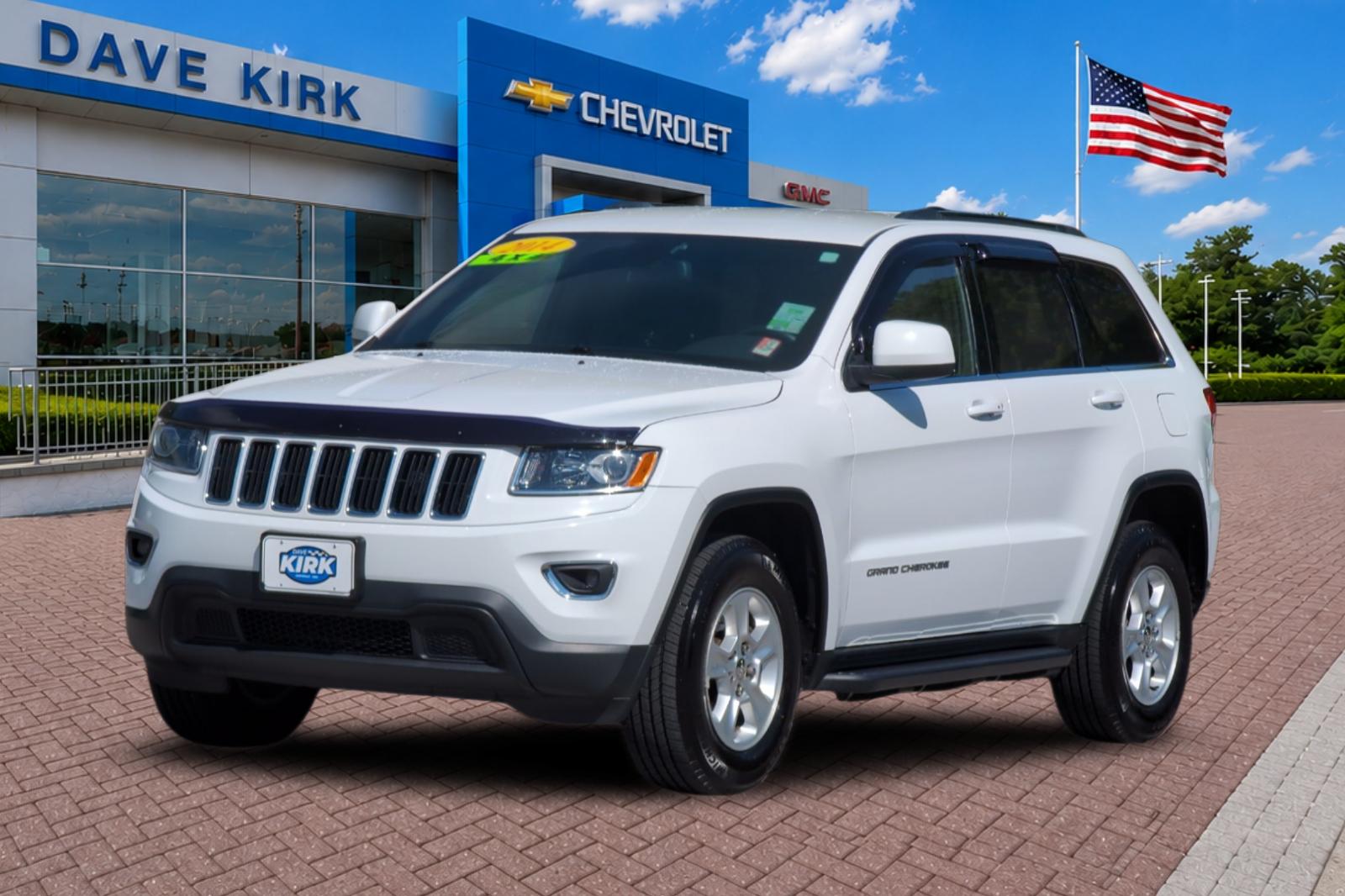 Used 2014 White Jeep Laredo image 7