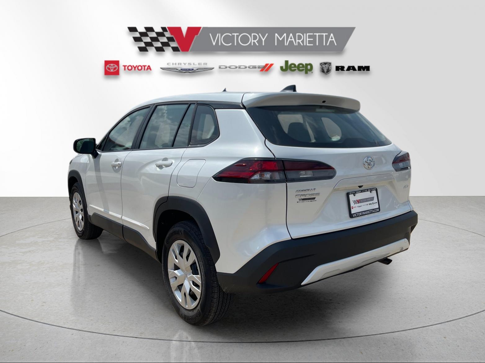 Used 2026 Beige Toyota L image 3