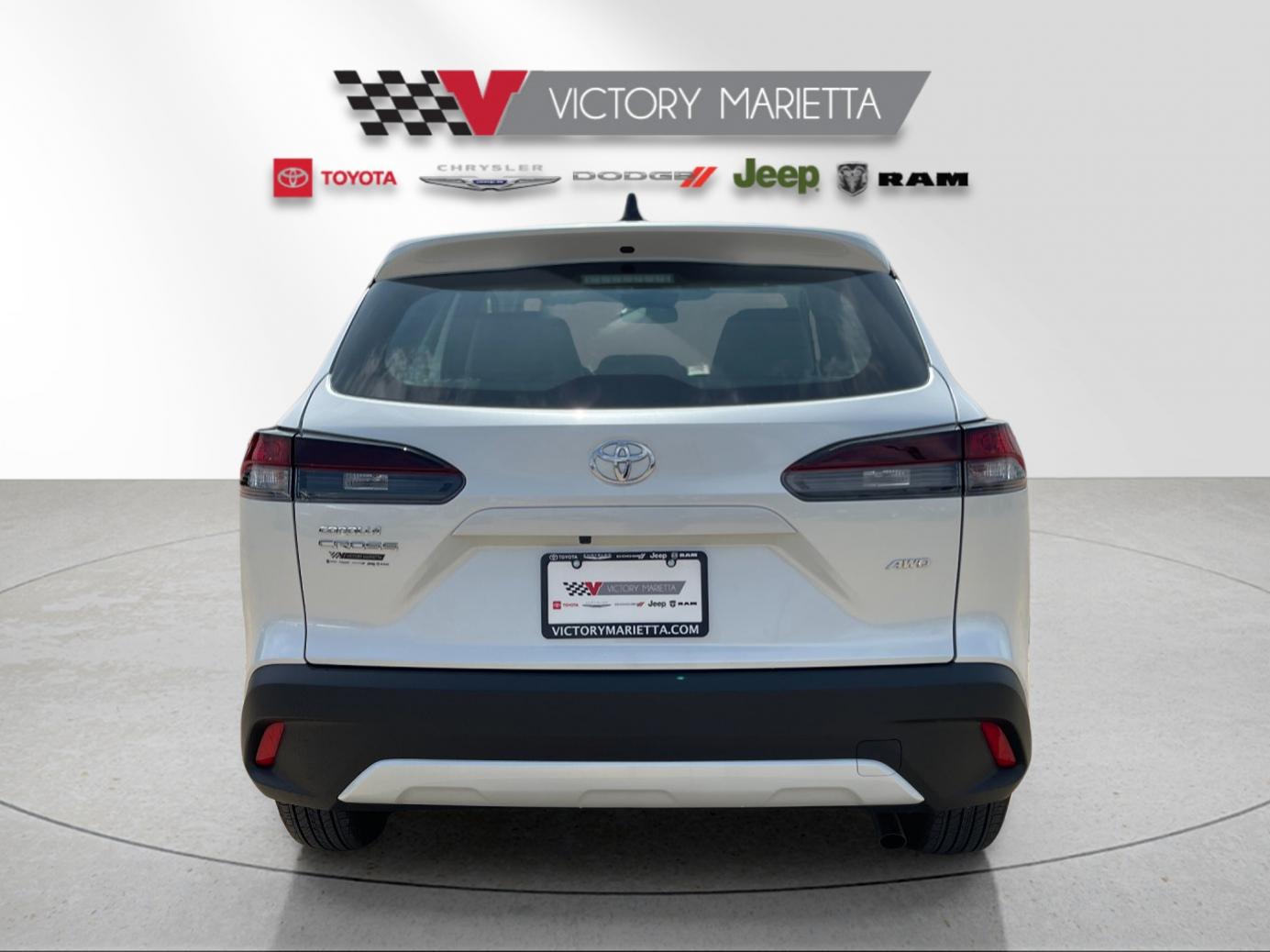 Used 2026 Beige Toyota L image 4